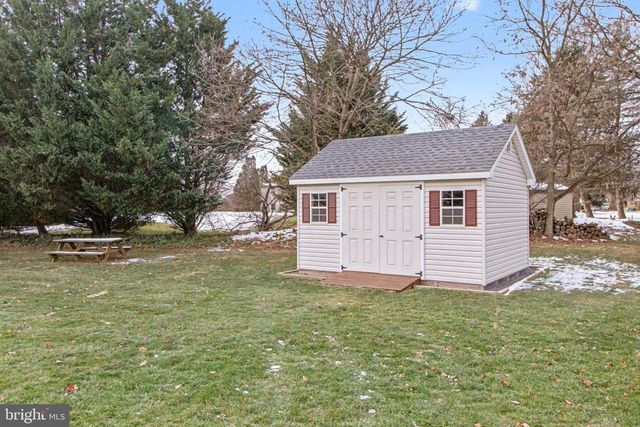 5940 HUNTINGTON CMNS, Enola, PA 17025