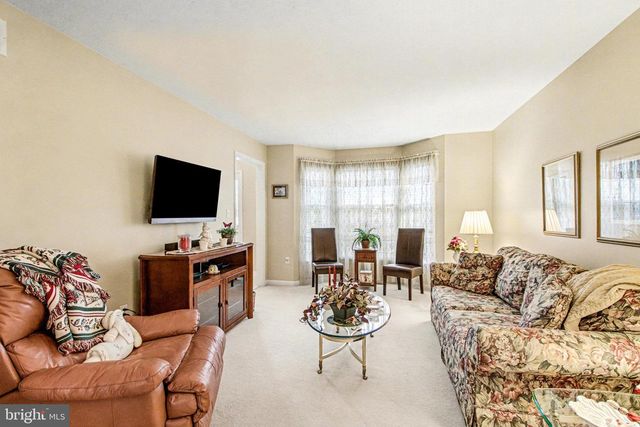 5940 HUNTINGTON CMNS, Enola, PA 17025