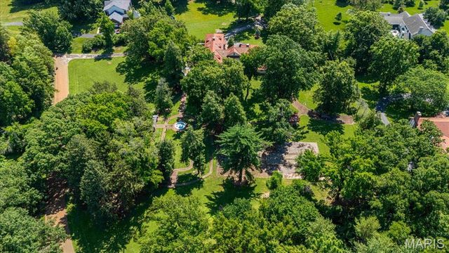 1601 S Warson Road, Ladue, MO 63124