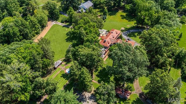 1601 S Warson Road, Ladue, MO 63124