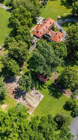 1601 S Warson Road, Ladue, MO 63124