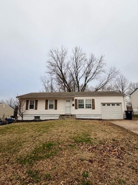 16305 E 17th Street, Independence, MO 64050