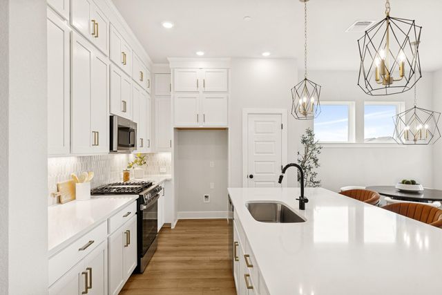 5603 Forks RD, Austin, TX 78747