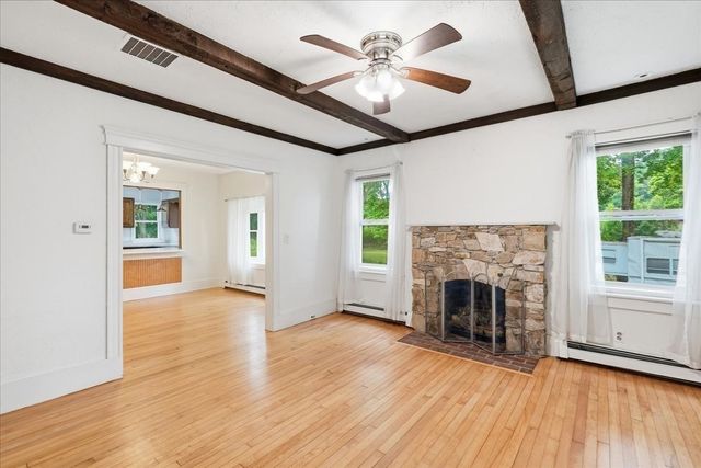 15 Walnut St, West Bridgewater, MA 02379