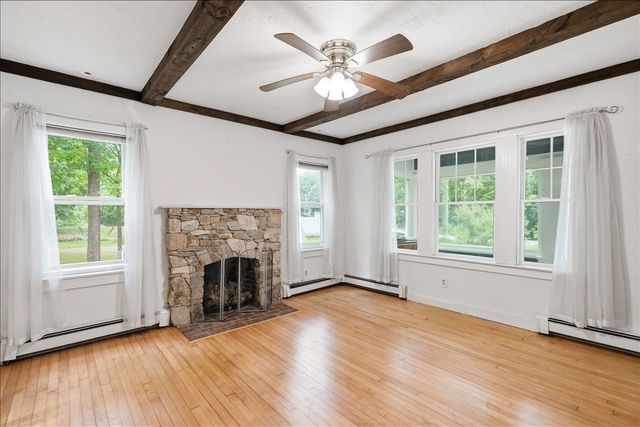 15 Walnut St, West Bridgewater, MA 02379