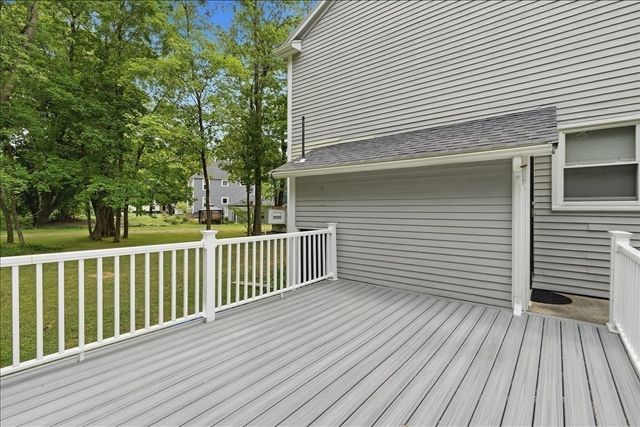 15 Walnut St, West Bridgewater, MA 02379