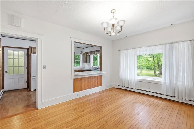 15 Walnut St, West Bridgewater, MA 02379