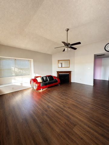 1928 La Prada Parkway, Mesquite, TX 75150