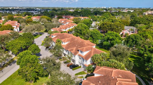 2028 Alta Meadows Lane 1010, Delray Beach, FL 33444