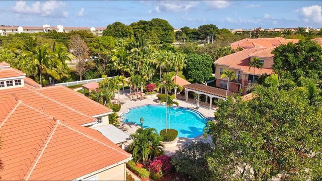 2028 Alta Meadows Lane 1010, Delray Beach, FL 33444