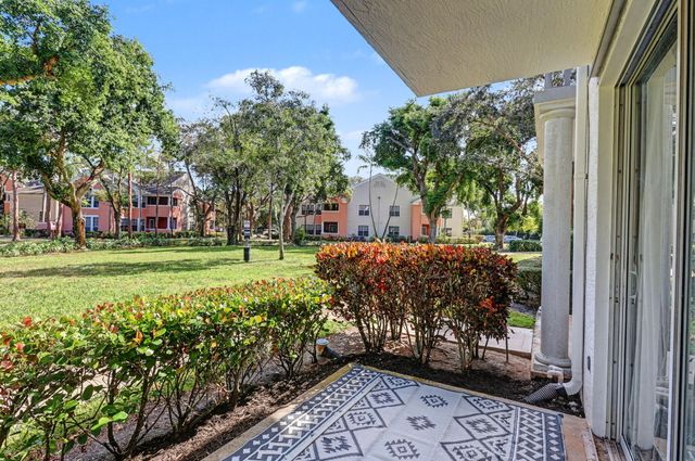 2028 Alta Meadows Lane 1010, Delray Beach, FL 33444