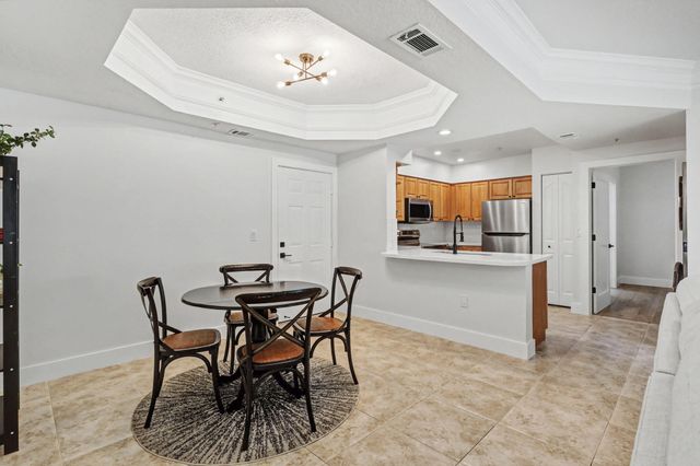 2028 Alta Meadows Lane 1010, Delray Beach, FL 33444