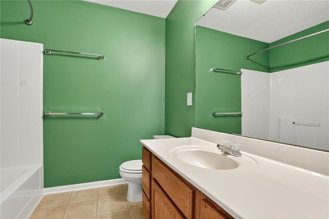 21680 S Main Street, Spring Hill, KS 66083