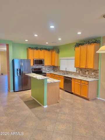 752 E COWBOY COVE Trail, San Tan Valley, AZ 85143