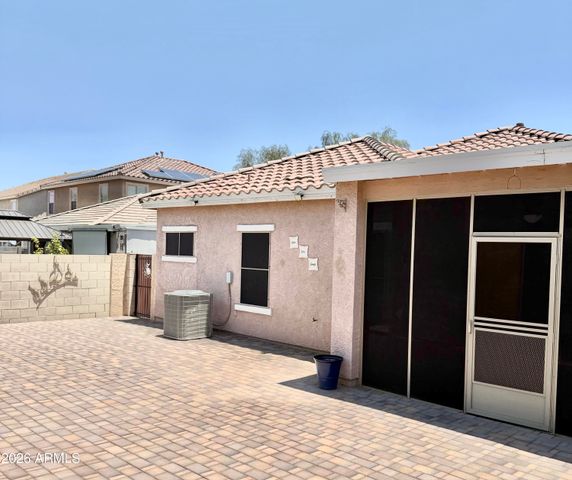 752 E COWBOY COVE Trail, San Tan Valley, AZ 85143