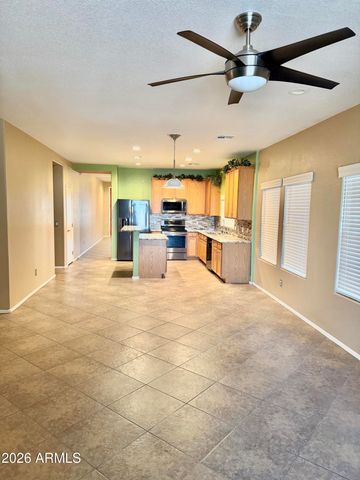 752 E COWBOY COVE Trail, San Tan Valley, AZ 85143