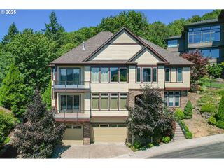 10238 Nw LANGWORTHY Ter, Portland, OR 97229