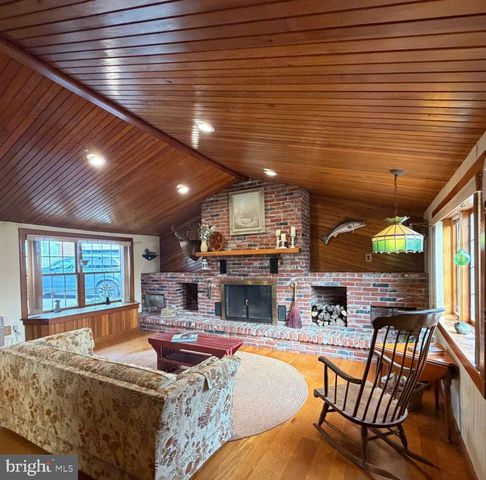 3169 MAYFLOWER RD, Plymouth Meeting, PA 19462