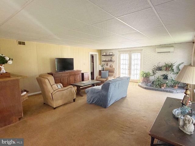 3169 MAYFLOWER RD, Plymouth Meeting, PA 19462