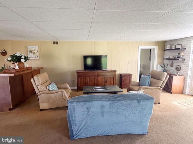 3169 MAYFLOWER RD, Plymouth Meeting, PA 19462