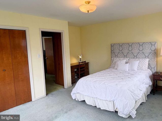 3169 MAYFLOWER RD, Plymouth Meeting, PA 19462