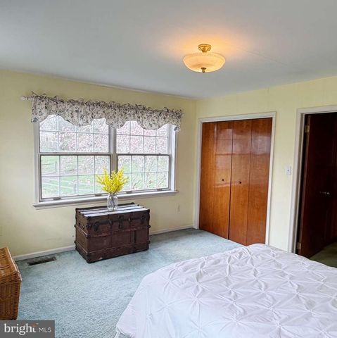 3169 MAYFLOWER RD, Plymouth Meeting, PA 19462