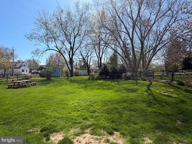 3169 MAYFLOWER RD, Plymouth Meeting, PA 19462