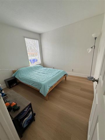 2441 NW 14th St, Fort Lauderdale, FL 33311