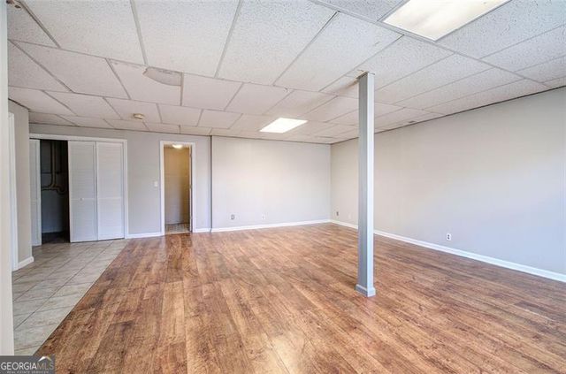 33 ENGINEER Lane, Cartersville, GA 30120