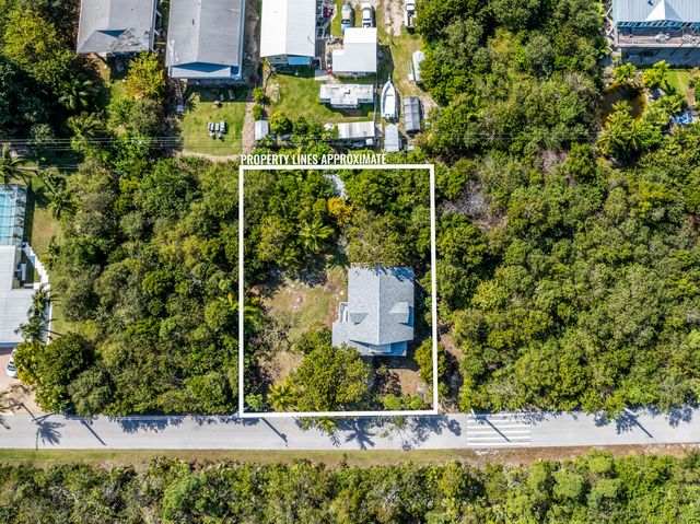 E 178 Sandy Circle, Big Pine Key, FL 33043