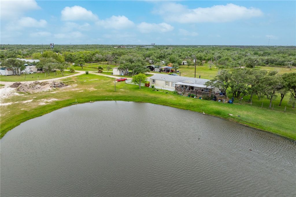 2131 Armstrong, Aransas Pass, TX 78336 — photo 4