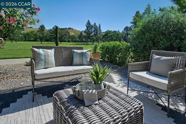 2416 Tice Creek Dr 1, Walnut Creek, CA 94595