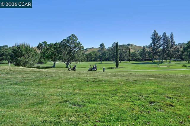 2416 Tice Creek Dr 1, Walnut Creek, CA 94595