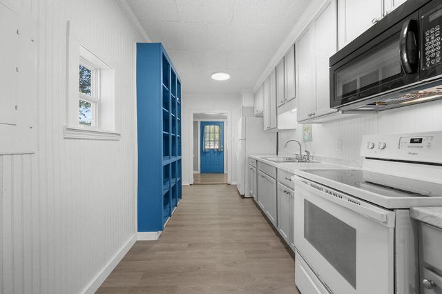 104 N Royal St, Deridder, LA 70634