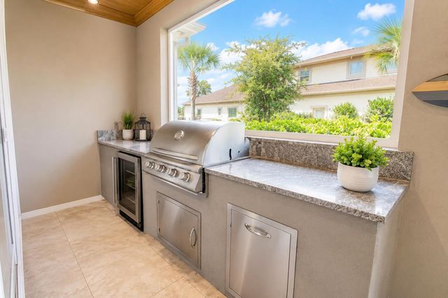 950 Bluffview Dr., Myrtle Beach, SC 29579