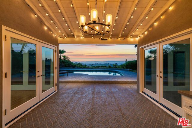 3115 Dona Susana Drive, Studio City (los Angeles), CA 91604