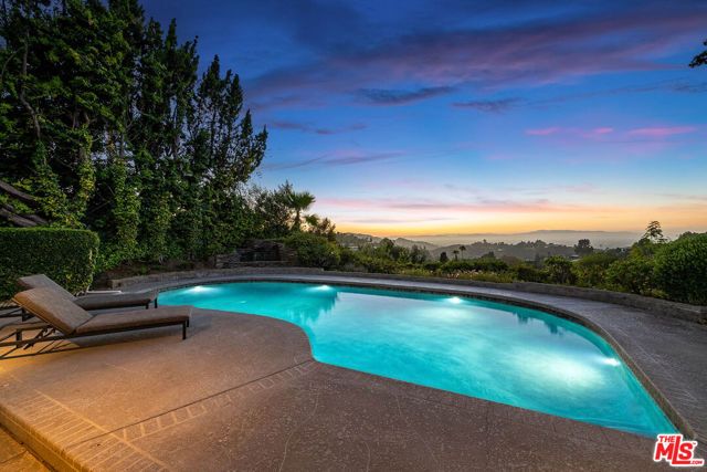 3115 Dona Susana Drive, Studio City (los Angeles), CA 91604