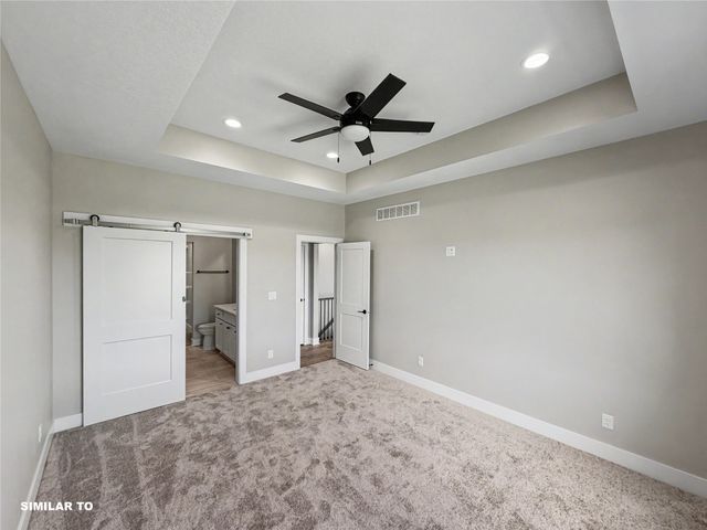 2942 Lake Hill Drive, Des Moines, IA 50320
