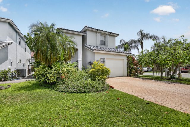 10690 NW 2nd Circle, Pembroke Pines, FL 33026