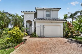 10690 NW 2nd Circle, Pembroke Pines, FL 33026
