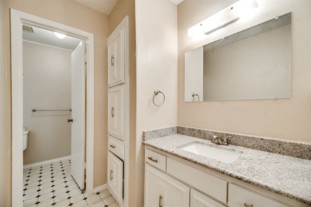 3101 Duck Creek Parkway, Garland, TX 75044