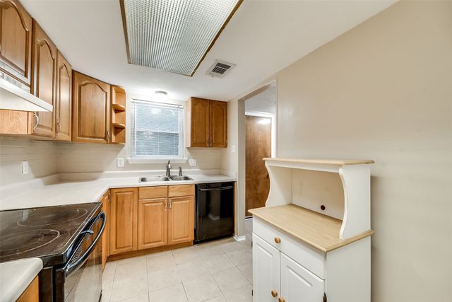 3101 Duck Creek Parkway, Garland, TX 75044