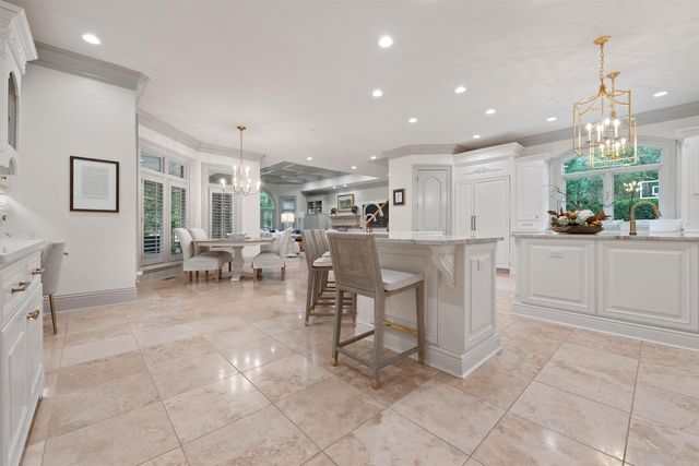 67 Sologne Circle, Little Rock, AR 72223