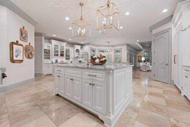 67 Sologne Circle, Little Rock, AR 72223