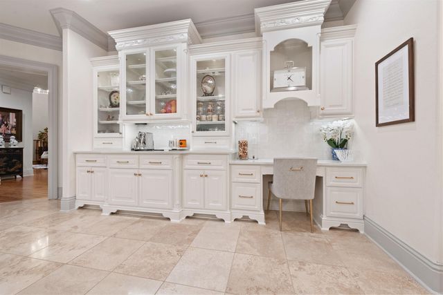 67 Sologne Circle, Little Rock, AR 72223