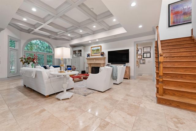 67 Sologne Circle, Little Rock, AR 72223