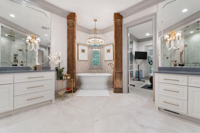 67 Sologne Circle, Little Rock, AR 72223