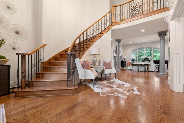 67 Sologne Circle, Little Rock, AR 72223