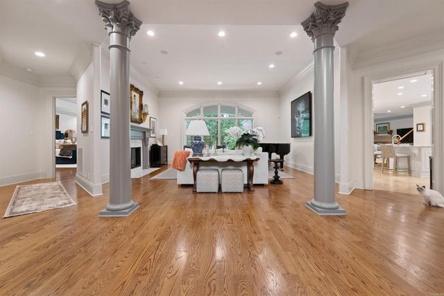 67 Sologne Circle, Little Rock, AR 72223