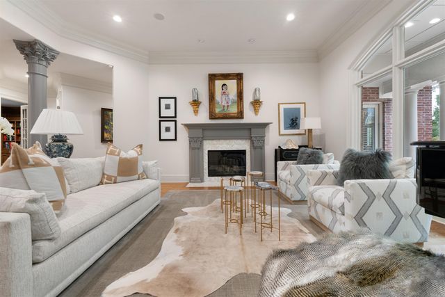 67 Sologne Circle, Little Rock, AR 72223